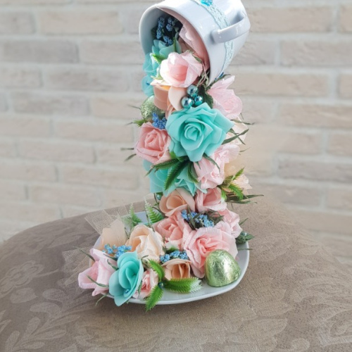 Парящая чаша (в голубом)