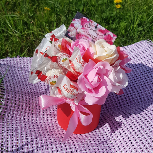 Композиция Мыльные розы и конфеты